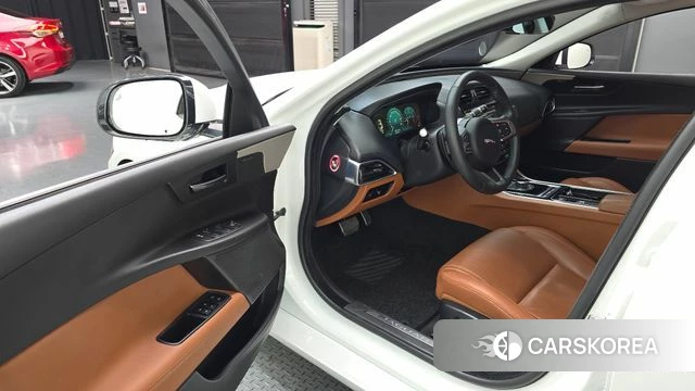 Jaguar XE id 5018547 из Кореи 20