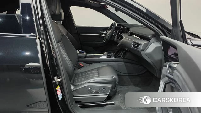 Audi e-Tron id 4921624 из Кореи 45