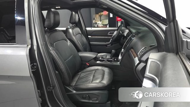 Ford Explorer id 4982908 из Кореи 30