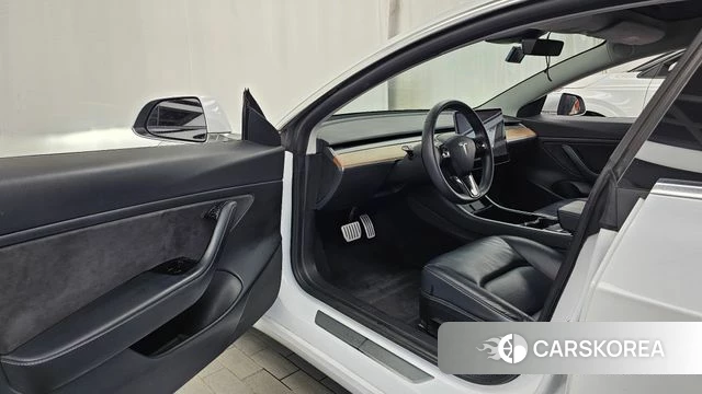 Tesla Model 3 id 4881892 из Кореи 30