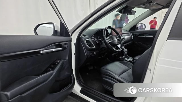 Kia Seltos id 4923007 из Кореи 30