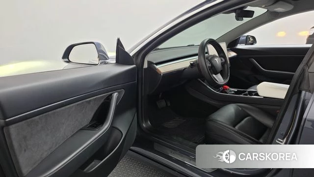 Tesla Model 3 id 4918228 из Кореи 35
