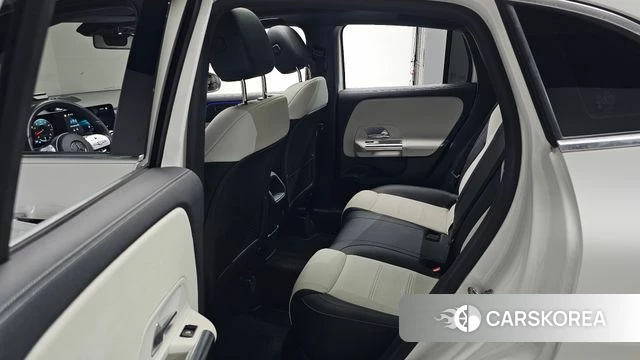 Mercedes-Benz GLA - Class H247 id 4959503 из Кореи 35