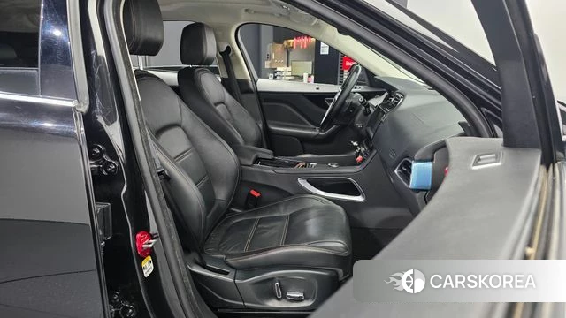 Jaguar F-PACE id 4900281 из Кореи 34