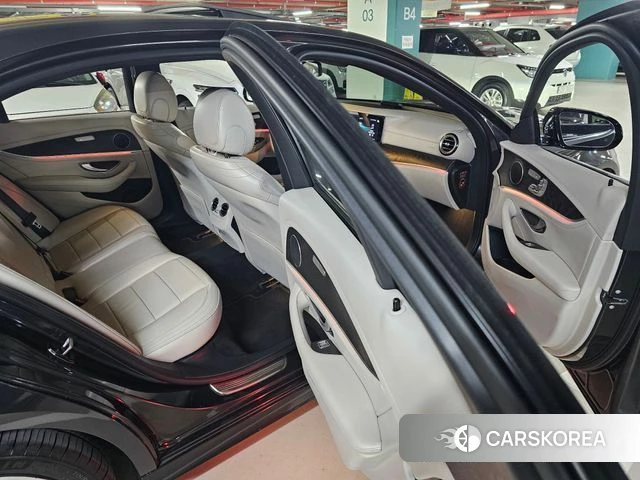 Mercedes-Benz E-Class W213 id 4992654 из Кореи 20