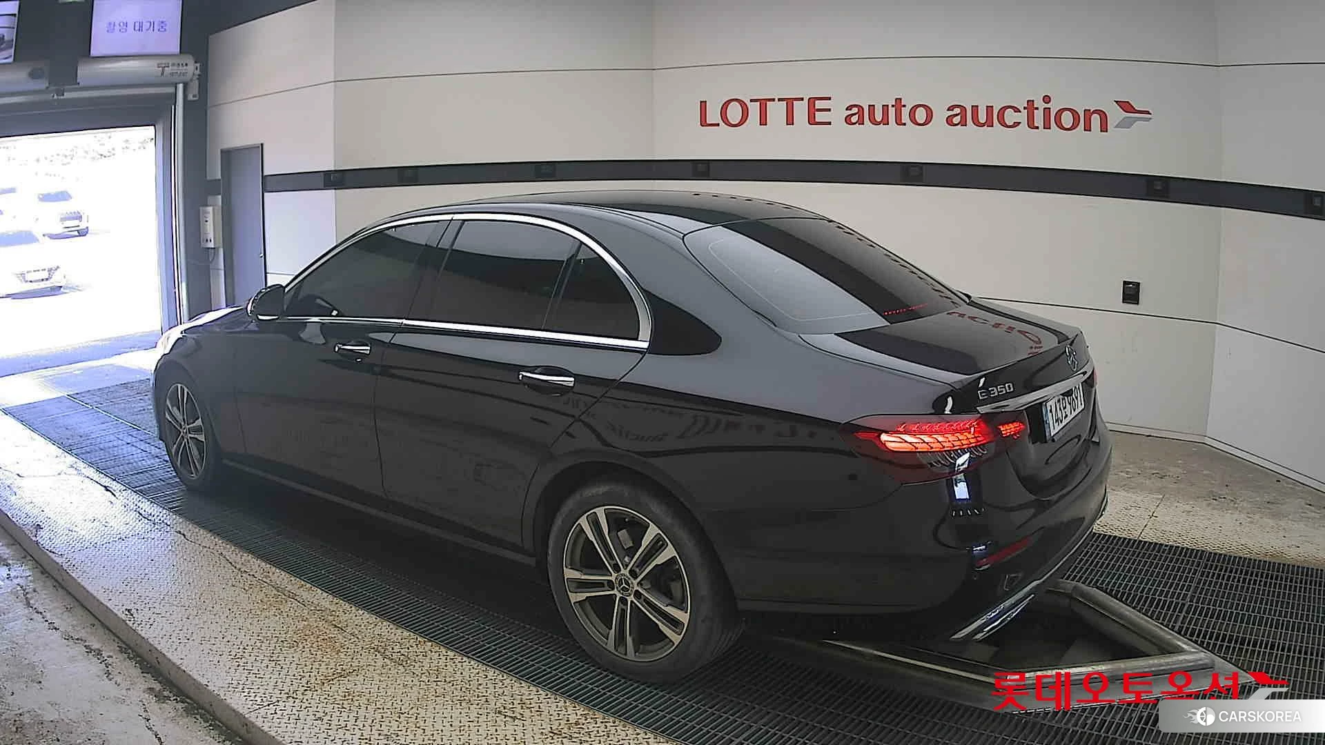 Mercedes-Benz Mercedes-Benz E350 4MATIC id 4989967 из Кореи 37