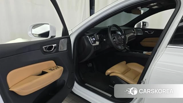Volvo XC60 second Generation id 4998300 из Кореи 34