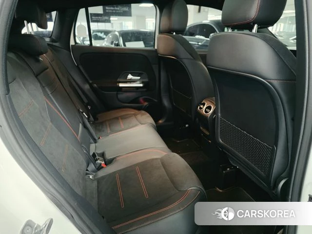Mercedes-Benz GLA - Class H247 id 4995356 из Кореи 18