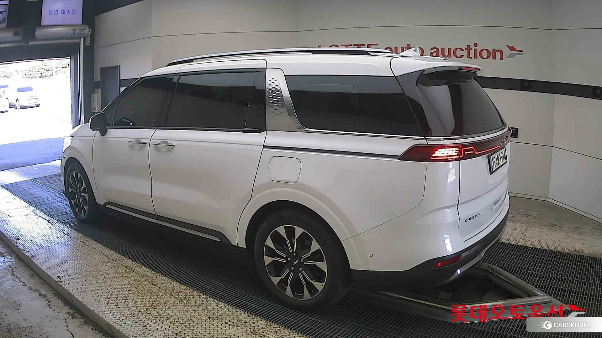 Kia Carnival id 4990044 из Кореи 38