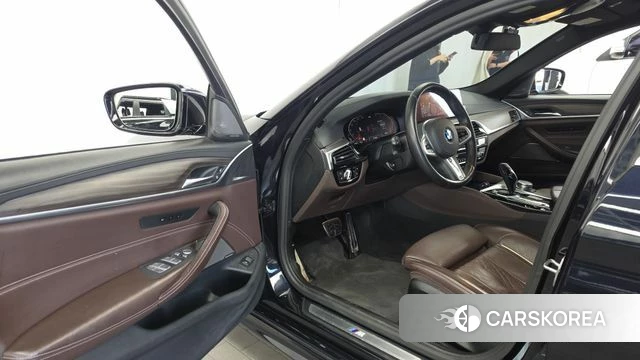 BMW 5 Series (G30) id 4959607 из Кореи 34
