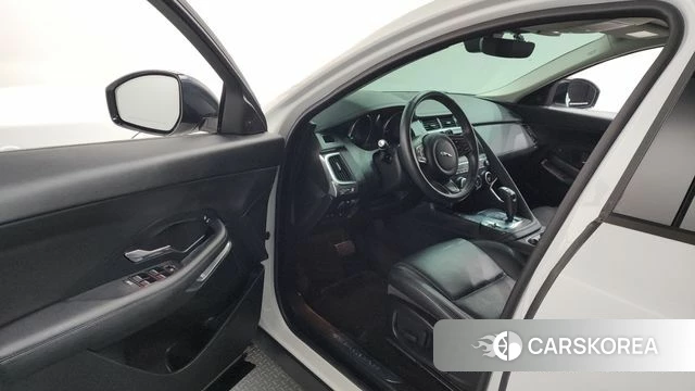 Jaguar E-PACE id 4557354 из Кореи 33