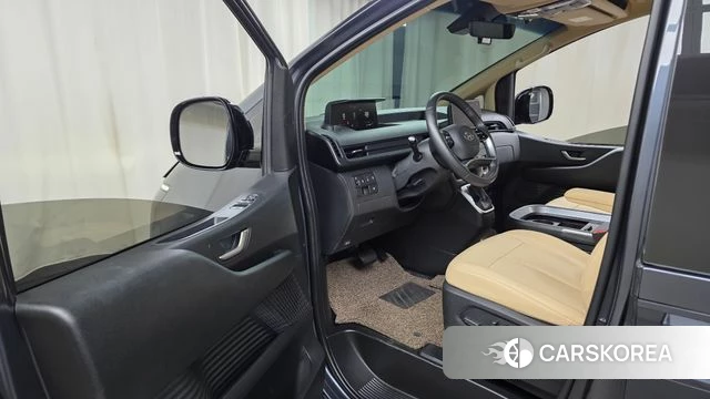 Hyundai Staria id 4950641 из Кореи 30