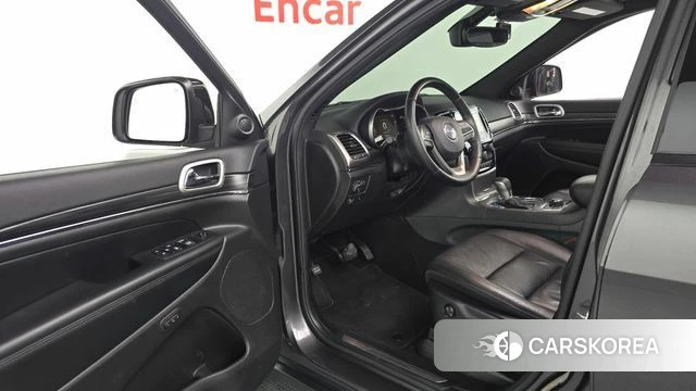 Jeep Grand Cherokee id 4918416 из Кореи 39