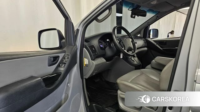 Hyundai The New Grand Starex id 4952736 из Кореи 31