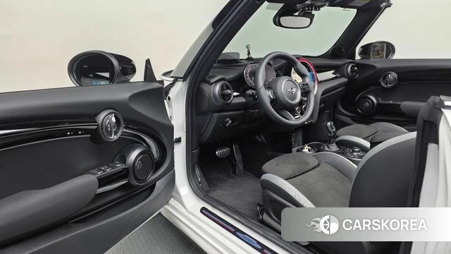 Mini Cooper S Convertible id 4996157 из Кореи 32