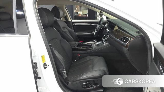 Genesis G90 id 4977294 из Кореи 32