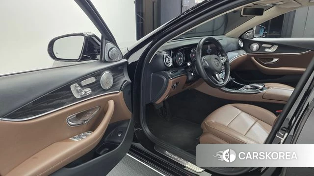 Mercedes-Benz E-Class W213 id 4953239 из Кореи 20