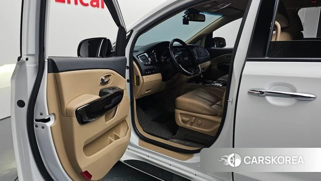 Kia The New Carnival id 4536273 из Кореи 20