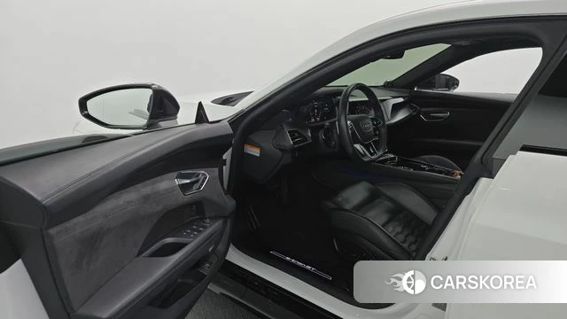 Audi e-Tron GT id 5027930 из Кореи 34