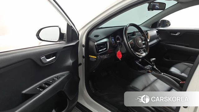 Kia Stonic id 5036023 из Кореи 31