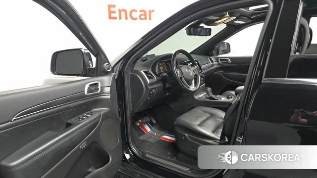 Jeep Grand Cherokee id 4943395 из Кореи 32