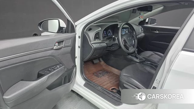 Hyundai Avante AD id 4953044 из Кореи 20