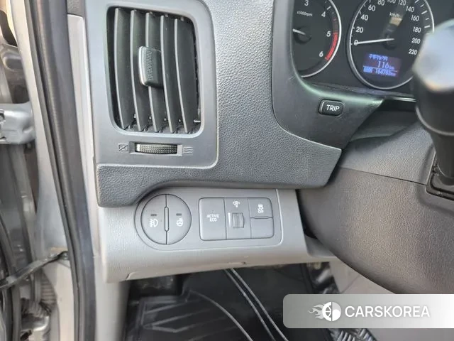 Hyundai The New Grand Starex id 3766437 из Кореи 20