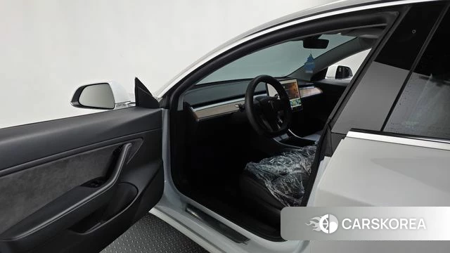 Tesla Model 3 id 5023191 из Кореи 31