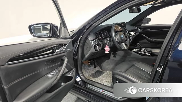 BMW 5 Series (G30) id 4976247 из Кореи 20