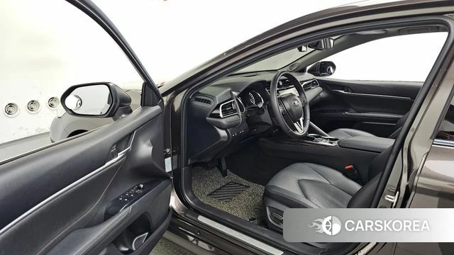 Toyota Camry (XV70) id 4918922 из Кореи 35