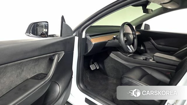 Tesla Model Y id 5002703 из Кореи 34
