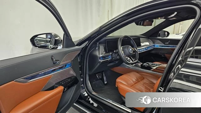 BMW i7 (G70) id 5016457 из Кореи 39