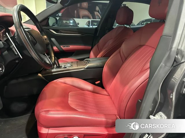Maserati Ghibli id 4990917 из Кореи 16