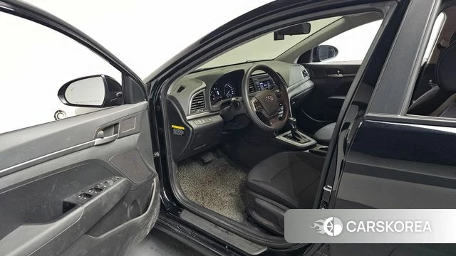 Hyundai Avante AD id 4737767 из Кореи 32