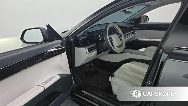Hyundai Grandeur (GN7) id 5022039 из Кореи 32