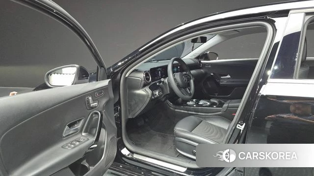 Mercedes-Benz A-Class W177 id 5004079 из Кореи 36
