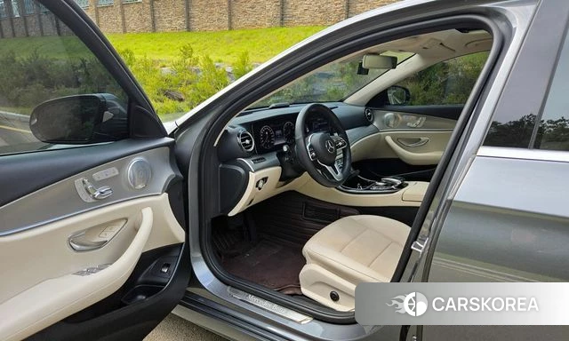 Mercedes-Benz E-Class W213 id 4930831 из Кореи 20