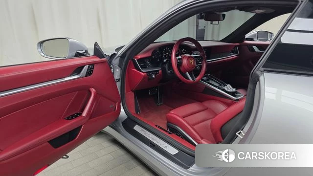 Porsche 911(992) id 4930069 из Кореи 31