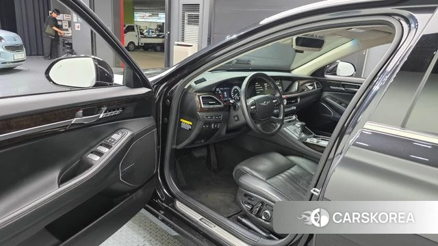 Genesis G90 id 4960153 из Кореи 32