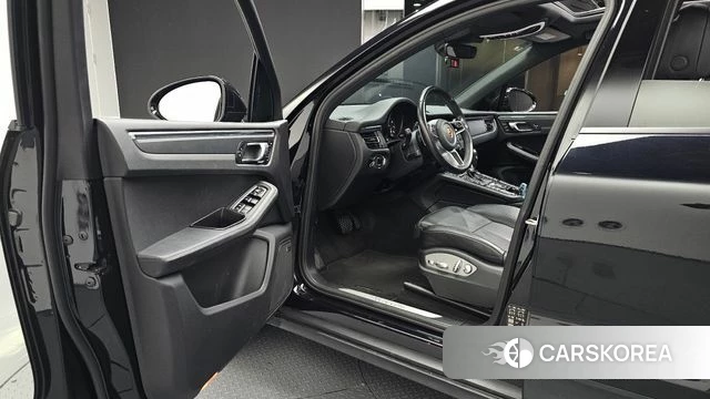 Porsche Macan id 4930575 из Кореи 35