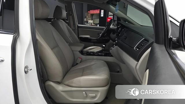 Kia The New Carnival id 5029411 из Кореи 35