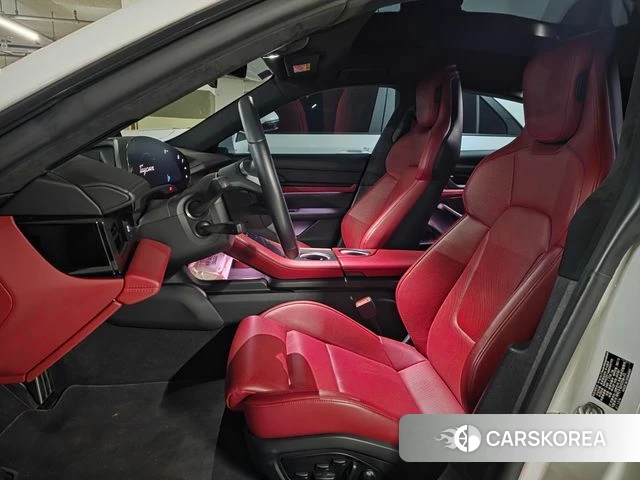 Porsche Taycan id 4774717 из Кореи 19