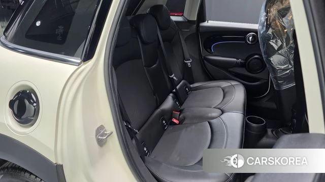 Mini Cooper S id 4992331 из Кореи 32
