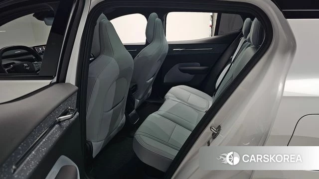 Volvo EX30 id 4964433 из Кореи 38