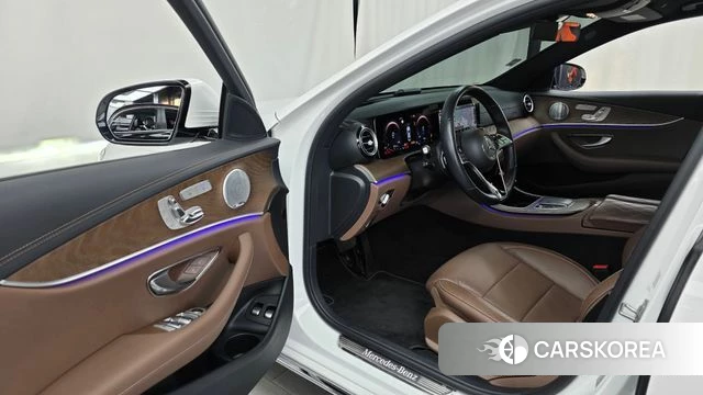 Mercedes-Benz E-Class W213 id 4997806 из Кореи 33