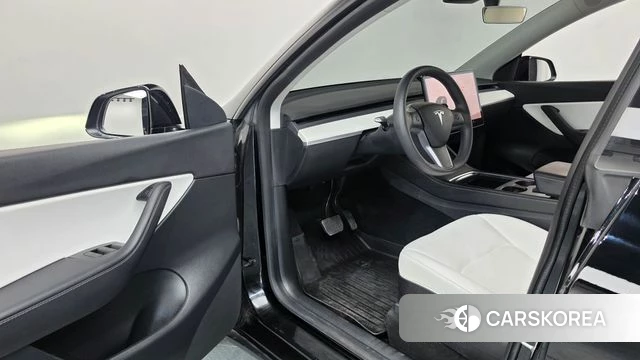 Tesla Model Y id 4976769 из Кореи 33