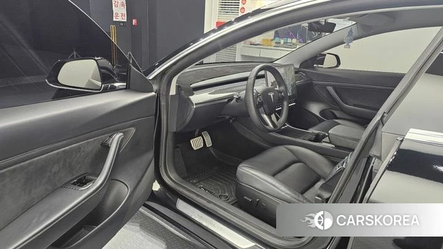 Tesla Model 3 id 4586805 из Кореи 38