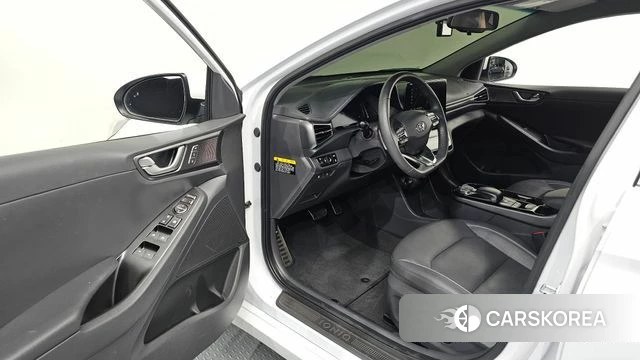 Hyundai The New Ionic Electric id 4642284 из Кореи 30