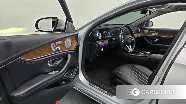 Mercedes-Benz E-Class W213 id 4918267 из Кореи 35