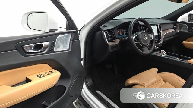 Volvo XC60 second Generation id 4935582 из Кореи 35